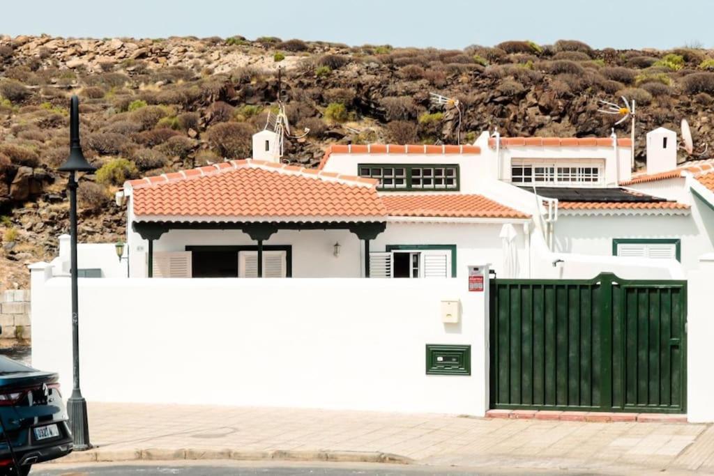 Acogedora Casa En Abades En Tranquila Urbanizacion Βίλα Εξωτερικό φωτογραφία